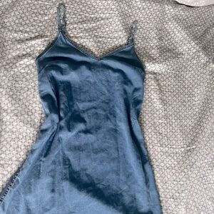 Aritzia jean dress never worn